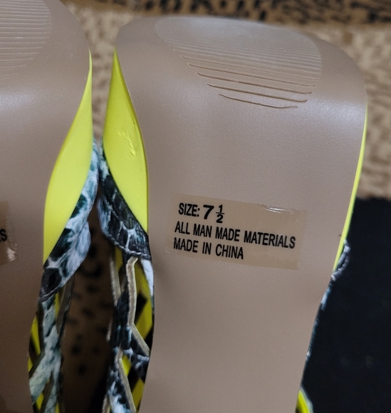 Qupid Heels Size 7.5 - Picture 8 of 9